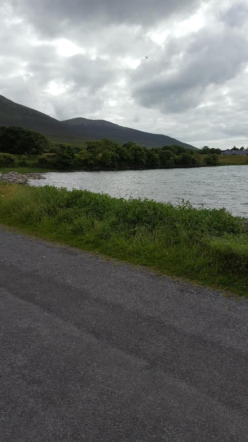 Riverwalk House B&B Oughterard Kültér fotó